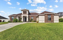 2106 THACKER LANE, HARLINGEN, TX 78552