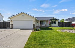 2459 W Warwick Ct, Hayden, ID 83835