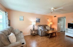 28 Pine Arbor Lane, Vero Beach, FL 32962