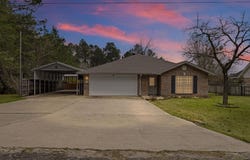 311 Peppertree, Village Mills, TX 77663