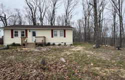 19301 State Highway N, Squires, MO 65755