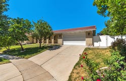 1602 E NICKLAUS Cir, Sandy, UT 84092