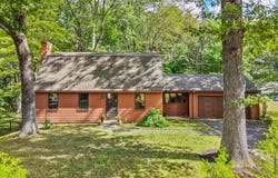 8 Ethelyn Cir, Maynard, MA 01754
