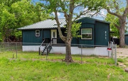 211 Kickapoo Trail, Weatherford, TX 76087
