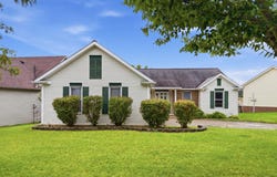300 Lakeshore Circle, Georgetown, KY 40324