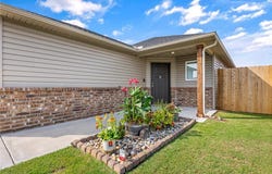 2525 E Foxbury Street, Siloam Springs, AR 72761