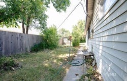 390 N 8TH AVE, Forsyth, MT 59327