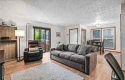 320 Spring Run Drive, Monroeville, PA 15146