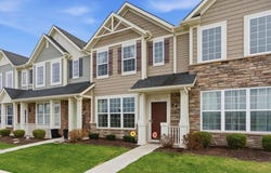 919 E 117th Place, Crown Point, IN 46307