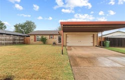 814 Cherrywood Lane, Yukon, OK 73099