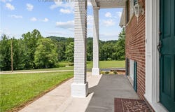 3 Lous Drive, Elkview, WV 25071