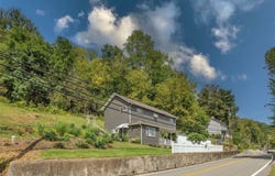 1722 Blythedale Rd, Elizabeth Twp/Boro, PA 15018
