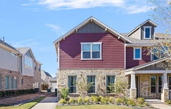 4335 Fall Blossom Drive, Arlington, TX 76005