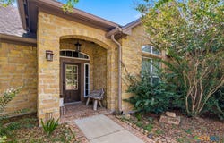 406 Iron Gate, Victoria, TX 77904