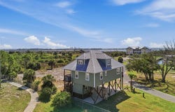 181 E 3RD AVE, Horseshoe Beach, FL 32648