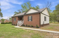 302 Hunter Street, York, SC 29745