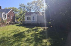 135 Stewart Ave, Sioux City, IA 51104