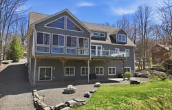 124 Forest Drive, Lords Valley, PA 18428