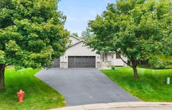 2486 Bridgewater Place S, Cambridge, MN 55008