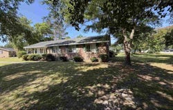 705 E Moore St, Olanta, SC 29114