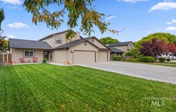 1719 Emerald Drive, Nampa, ID 83686