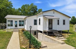1300 State Route 1901, Marion, KY 42064