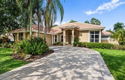 1207 Manor Drive S, Weston, FL 33326