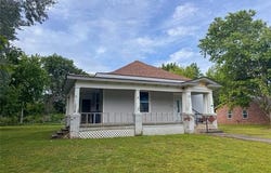 414 W 7th Street, Chelsea, OK 74016