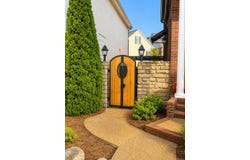 633 Bickerstaff Ln, OXFORD, MS 38655