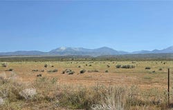 175th St E W14, Llano, CA 93591