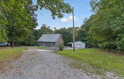 1060 Concord Point Road, Leitchfield, KY 40119
