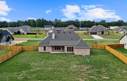 214 Andres Ln, Kilgore, TX 75662