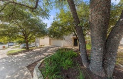 8716 Davis Oaks Trl, Austin, TX 78748