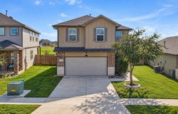 249 Middle Green Loop, Floresville, TX 78114