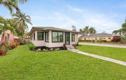 801 S Palmway, Lake Worth, FL 33460
