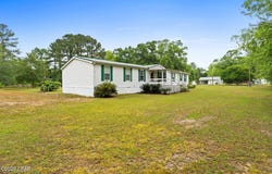 1060 Highway 277, Chipley, FL 32428