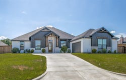 104 Bent Creek Court, Cleburne, TX 76033