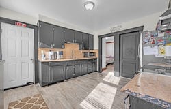 189 Walnut St, Leominster, MA 01453