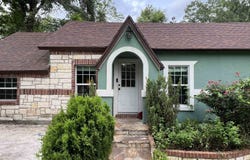 1305 E Crockett, Marshall, TX 75670
