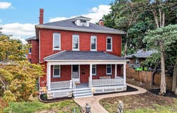 552 Clark Street, St Charles, MO 63301