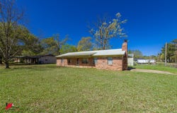 1120 Pine Street, Waskom, TX 75692