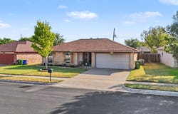 7624 Maplehill Road, Watauga, TX 76148