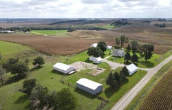 1790 Eaton Ave, Leighton, IA 50143
