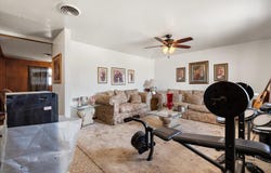 1102 SW 8th St, Lockney, TX 79241