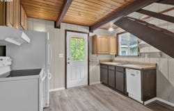 88046 LEEWARD Dr, Florence, OR 97439