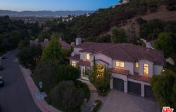 3686 Benedict Canyon Ln, Sherman Oaks, CA 91423