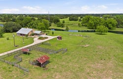 7835 Berger Rd, Schulenburg, TX 78956
