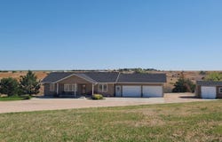 36166 Ruling Hisson, Trenton, NE 69044
