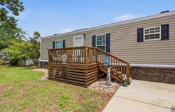 818 Wayne St., North Myrtle Beach, SC 29582