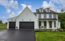 421 CANNON Way, LEBANON, PA 17042